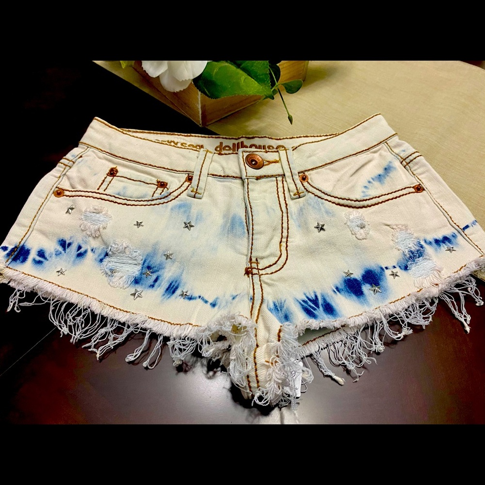 Dollhouse distress shorts size 1